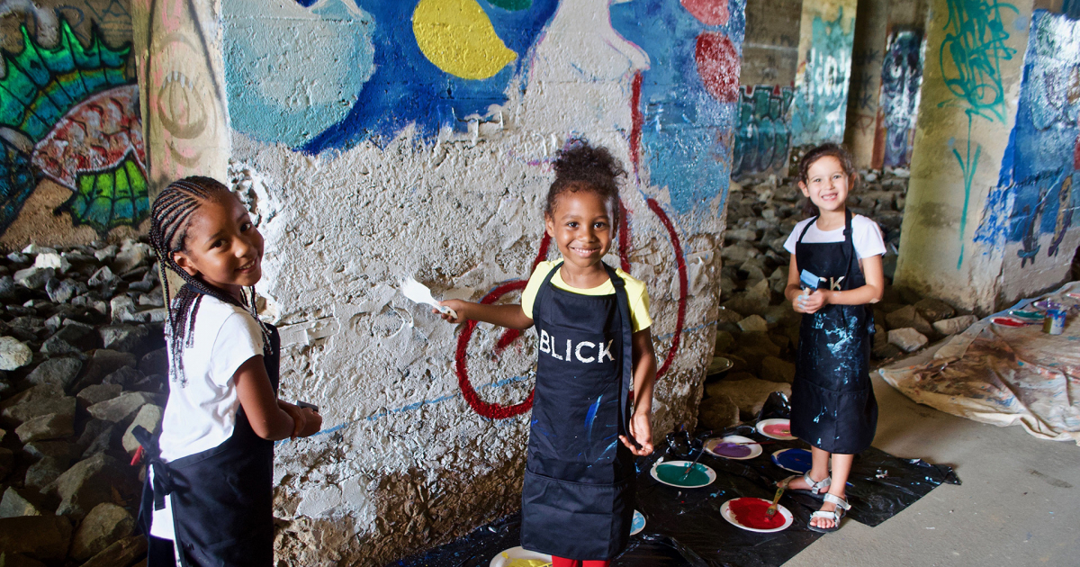 As part of Art on the Atlanta BeltLine and BeltLine Walls, artists of all ages came out for Family Paint Day where they adorned the tunnel walls under Lee Street and Murphy Avenue. (Photo: John Becker)